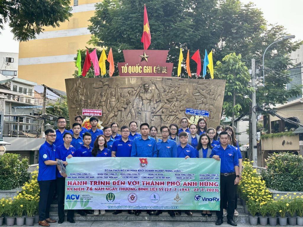 Đoàn Thanh niên VRG tổ chức chương trình “Hành trình đến với Thành phố Anh hùng”